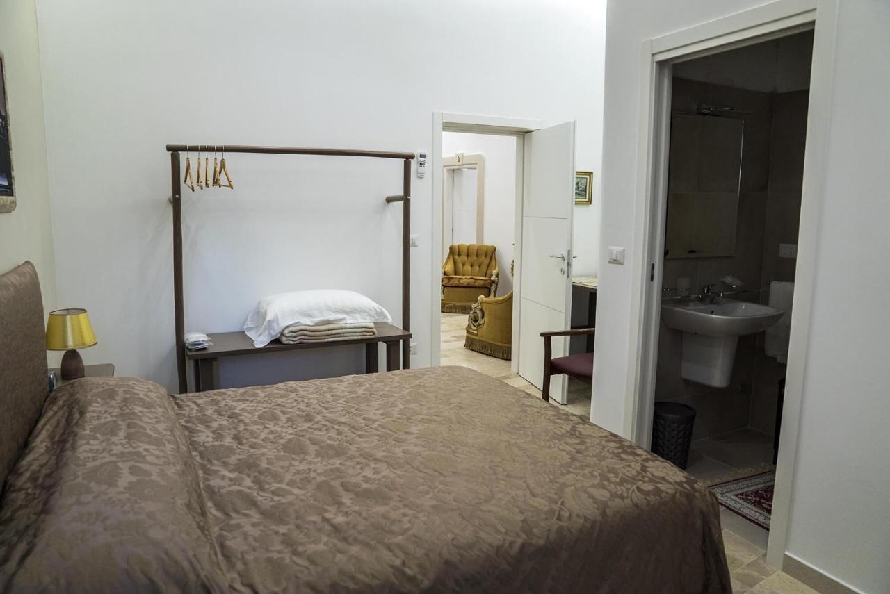 B&B Conte Cavour Barletta Exterior foto